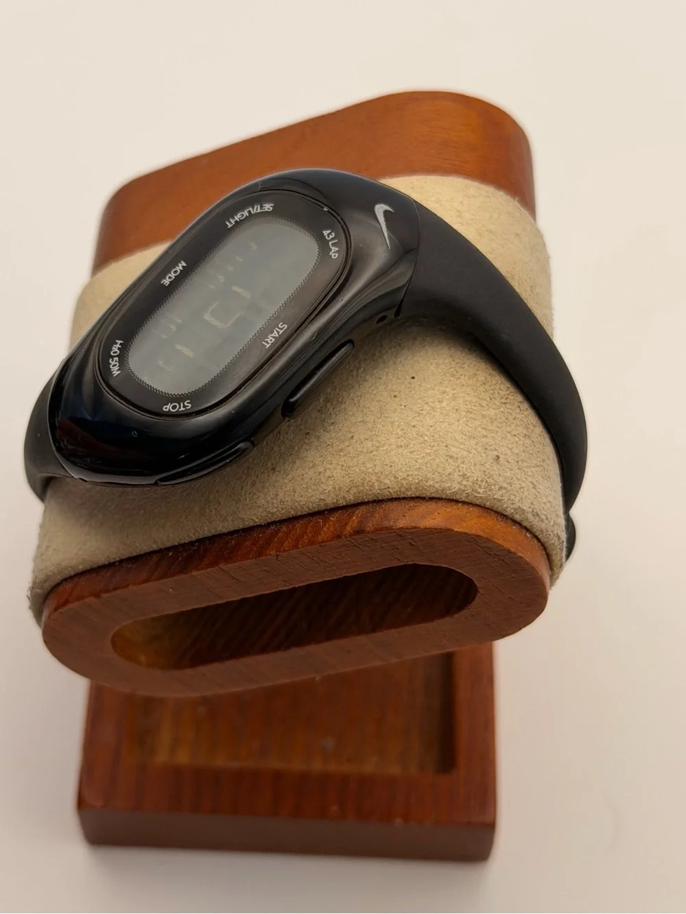Nike Triax WR0104, Excellent, Black Aluminum, New Battery Women's Watch 6.5